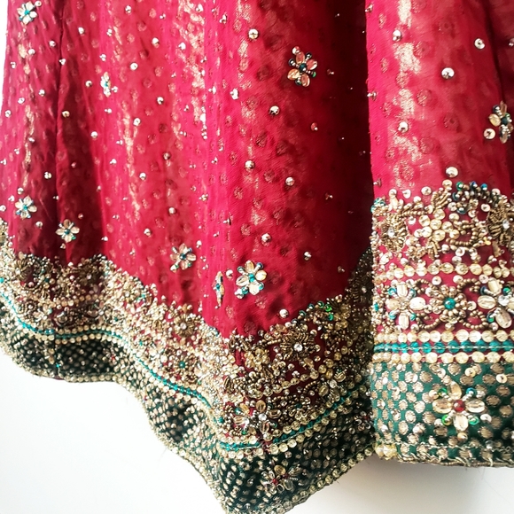Red Gold Green Fancy Indian Bridal Lehenga Skirt - Picture 1 of 3
